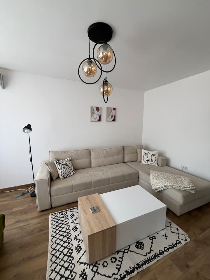 Modern & Stylish city Studio with full amenities